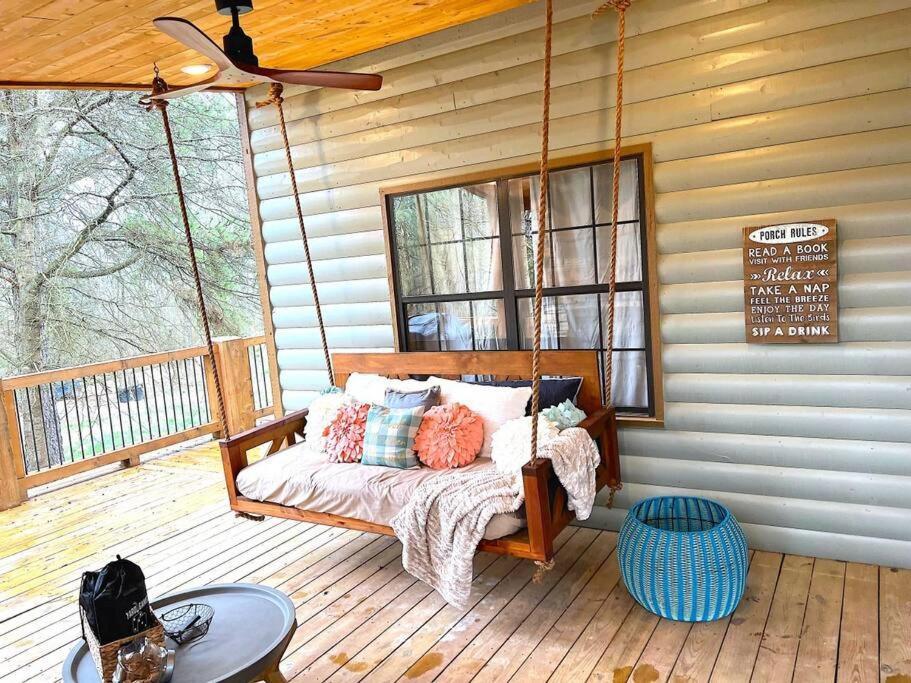 Lofted Pines Fun Family Friendly Holiday home Broken Bow